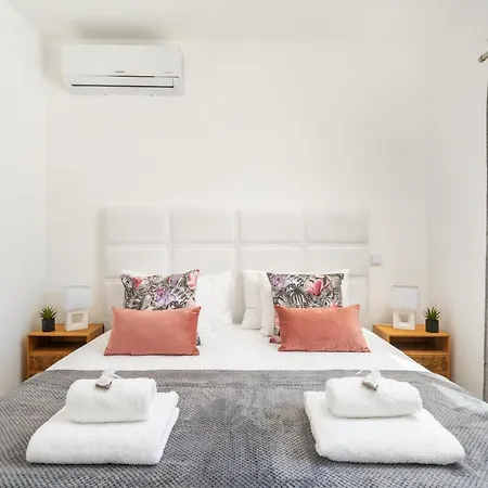 Privilege Casa Dos Capuchinhos, In The Heart Of Feriehus *